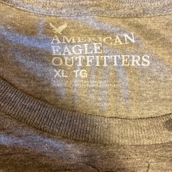 SOLD American Eagle Gray Graphic T Shirt - Picture 3 of 3